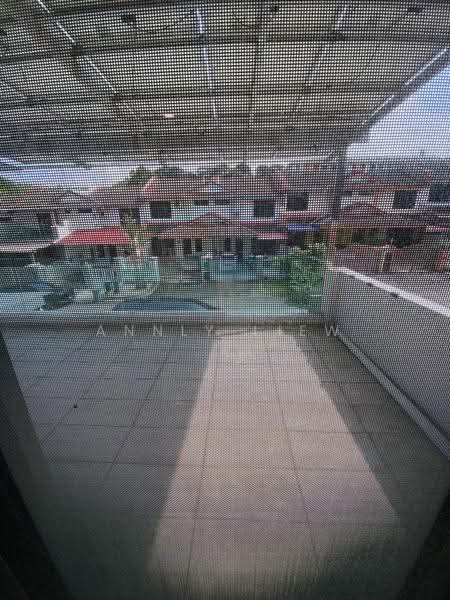 Rumah Teres 2-Tingkat untuk Disewa di Taman Desa Tebrau (Tebrau) - Annly Liew - Balcony - PropertyGuru.com.my