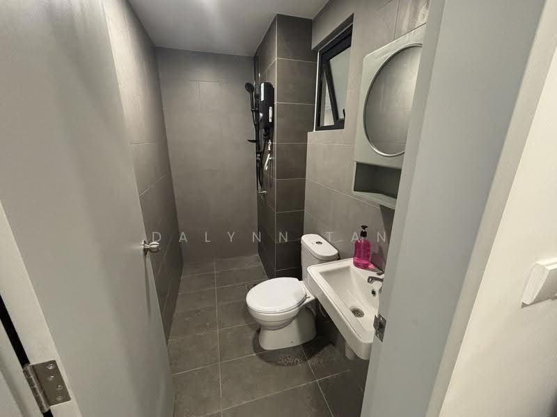 Kediaman Servis untuk Disewa di RESIDENSI SENURI - Dalynn Tan - Bathroom - PropertyGuru.com.my