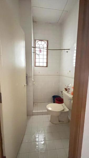 Rumah Teres 1-Tingkat untuk Dijual di Bandar Kinrara Seksyen 1 (Bandar Kinrara) - Joyce Low - Bathroom - PropertyGuru.com.my
