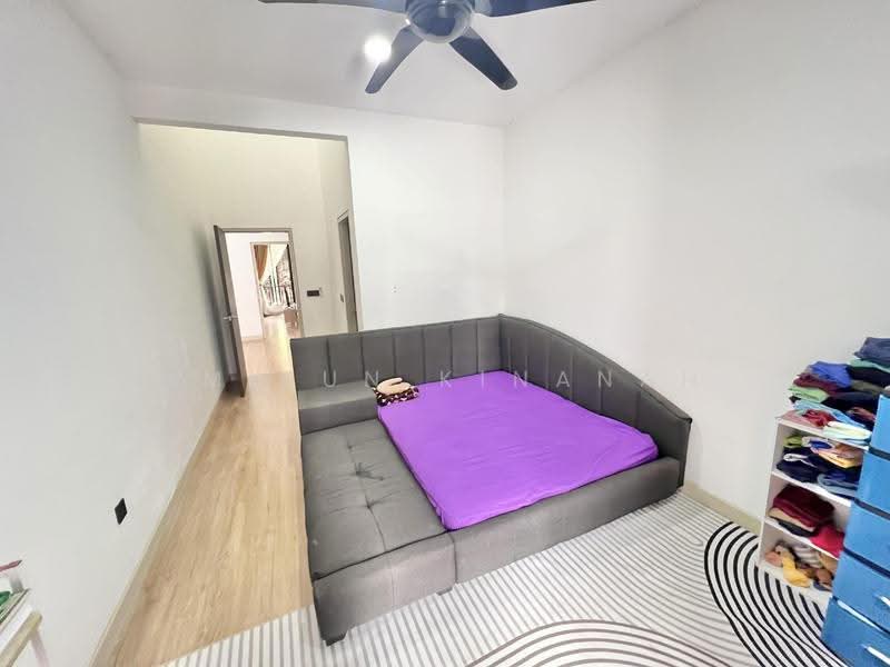 2-storey Terraced House for Sale in U16, Elmina Gardens (Shah Alam) - Amirun Kinanah - Bedroom - PropertyGuru.com.my