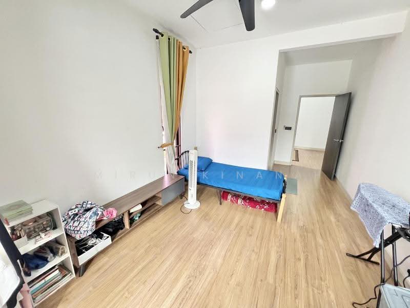 2-storey Terraced House for Sale in U16, Elmina Gardens (Shah Alam) - Amirun Kinanah - Bedroom - PropertyGuru.com.my