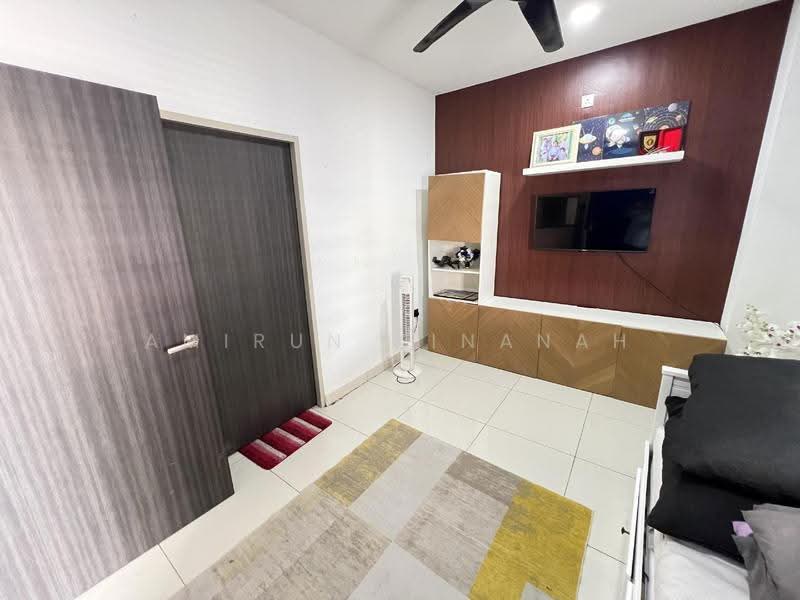 2-storey Terraced House for Sale in U16, Elmina Gardens (Shah Alam) - Amirun Kinanah - Living Room - PropertyGuru.com.my