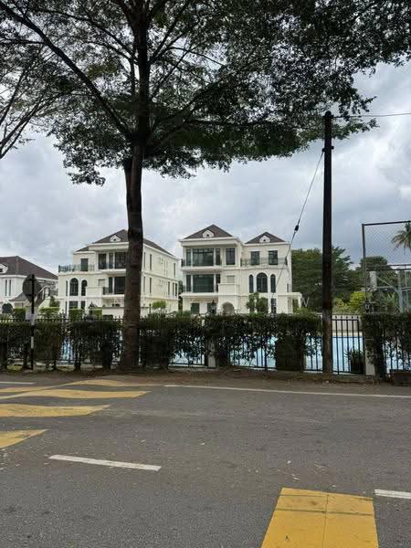 Bungalow House for Sale in Taman Laguna (Johor Bahru) - Annly Liew - PropertyGuru.com.my