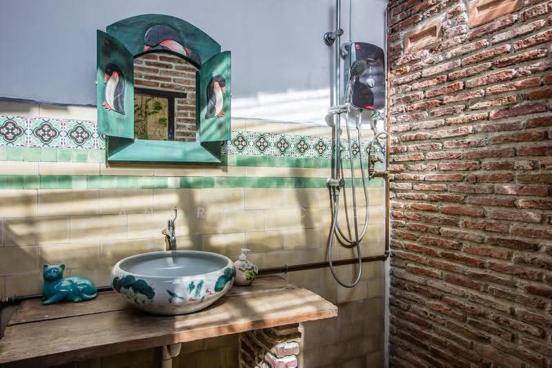 Rumah Teres 2.5-Tingkat untuk Dijual di George Town (Penang) - Andrew Chong - Bathroom - PropertyGuru.com.my