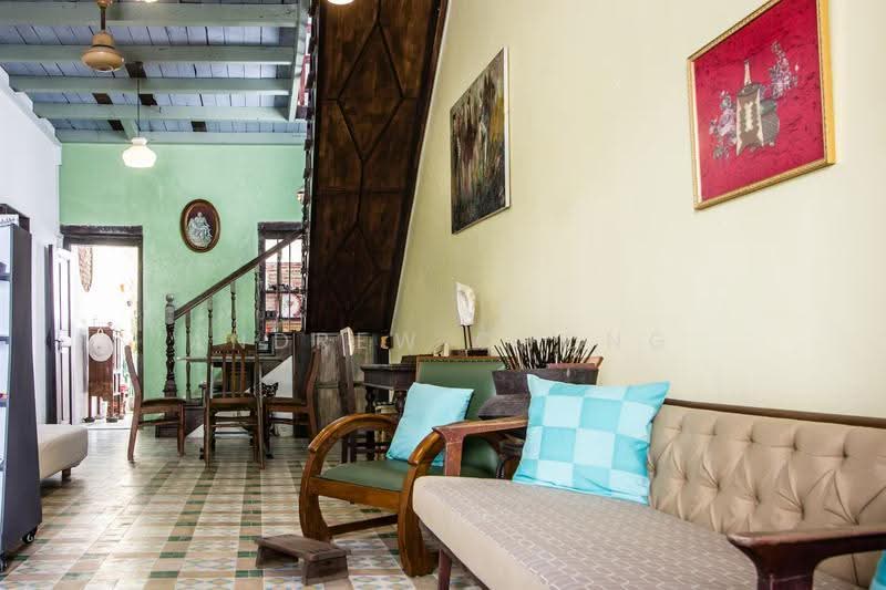Rumah Teres 2.5-Tingkat untuk Dijual di George Town (Penang) - Andrew Chong - Living Room - PropertyGuru.com.my