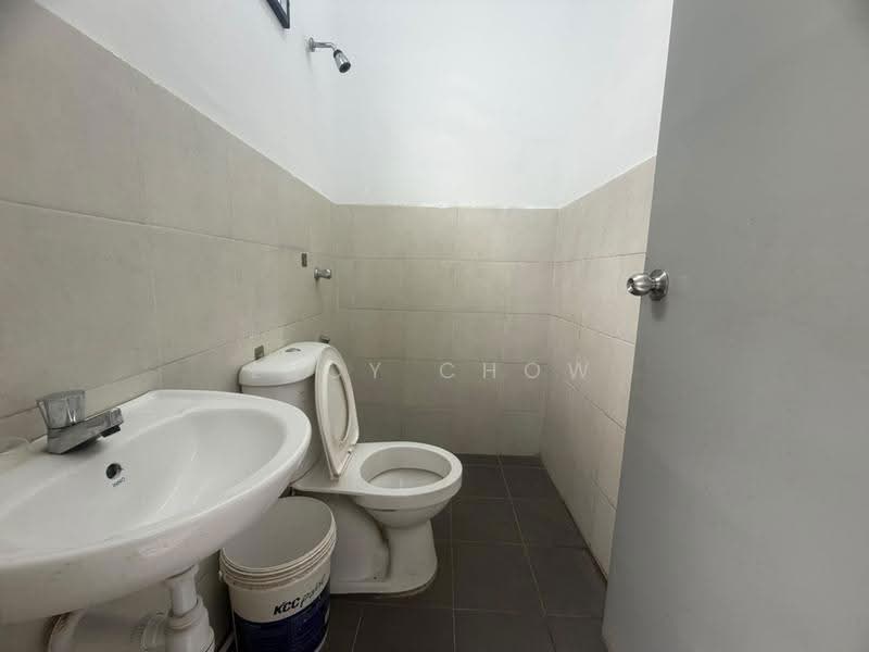 Terraced House for Rent in Taman Kundang Jaya (Rawang) - Lucy Chow - Bathroom - PropertyGuru.com.my