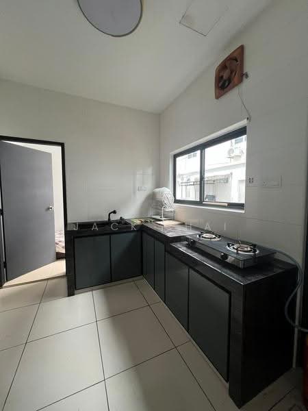 Rumah Teres 2-Tingkat untuk Disewa di Bandar Putra Kulai (Kulai) - Jack Chai - Kitchen - PropertyGuru.com.my