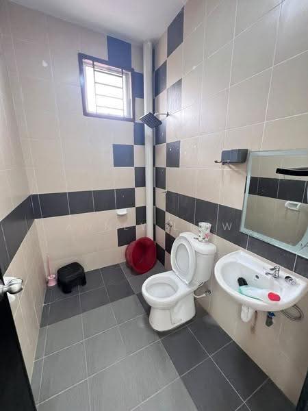 Rumah Teres 2-Tingkat untuk Dijual di Taman Bestari Indah (Ulu Tiram) - Annly Liew - Bathroom - PropertyGuru.com.my