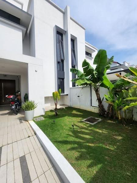 Semi-Detached House for Sale in Bukit Bandaraya (Shah Alam) - Rafedah Binti Abdul Aziz - Exterior - PropertyGuru.com.my
