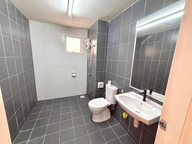 Kediaman Servis untuk Dijual di The Arc - Andy Lau - Bathroom - PropertyGuru.com.my
