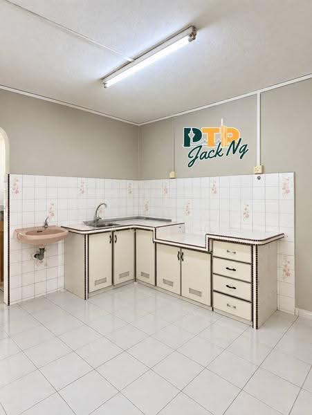 Rumah Flat untuk Dijual di Taman Bagan - Jack Ng - Kitchen - PropertyGuru.com.my