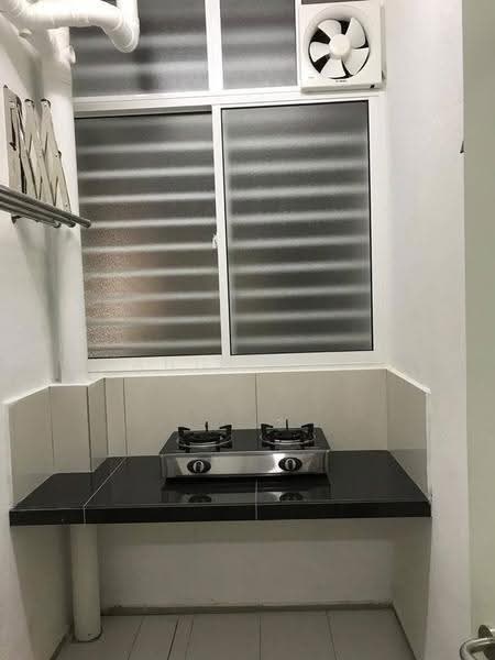Kediaman Servis untuk Dijual di Sfera Residency - Andy Lau - Kitchen - PropertyGuru.com.my