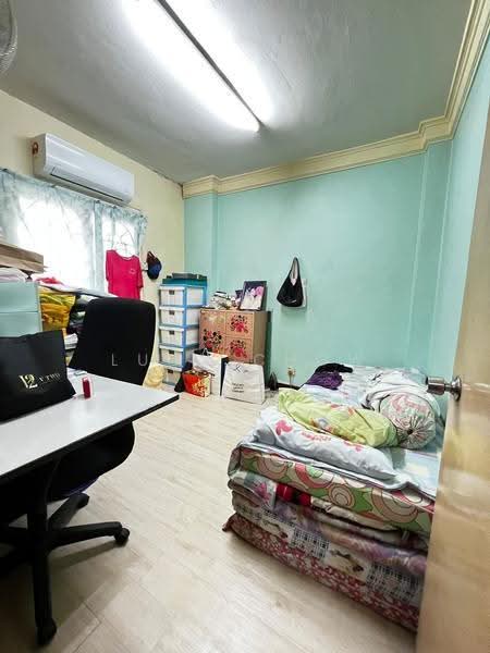 Rumah Flat untuk Dijual di Rajawali Apartment - Lucy Chow - Bedroom - PropertyGuru.com.my