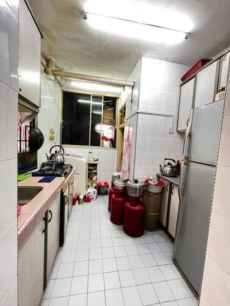 Rumah Flat untuk Dijual di Rajawali Apartment - Lucy Chow - Kitchen - PropertyGuru.com.my