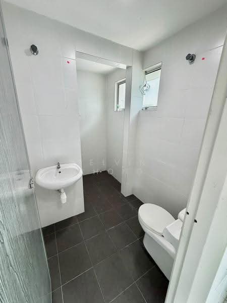 Rumah Bandar untuk Disewa di Bandar Meru Prima (Ipoh Premier City) (Ipoh) - Kelvin Chong - Bathroom - PropertyGuru.com.my