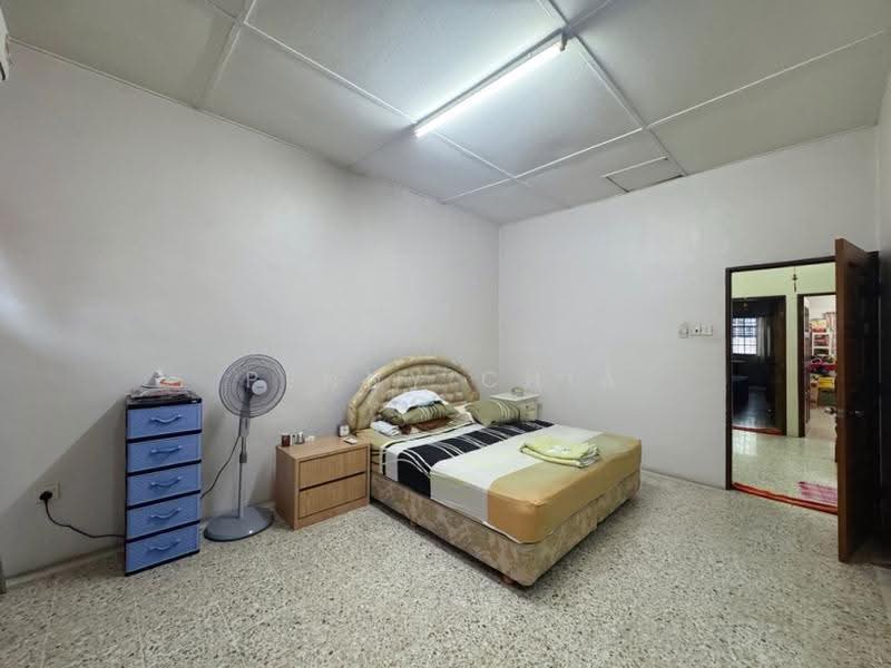 Rumah Teres untuk Dijual di Taman Bayu Perdana (Klang) - Penny Chia - Bedroom - PropertyGuru.com.my