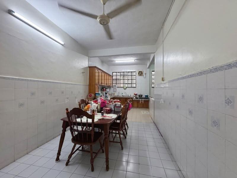 Rumah Teres untuk Dijual di Taman Bayu Perdana (Klang) - Penny Chia - Kitchen - PropertyGuru.com.my
