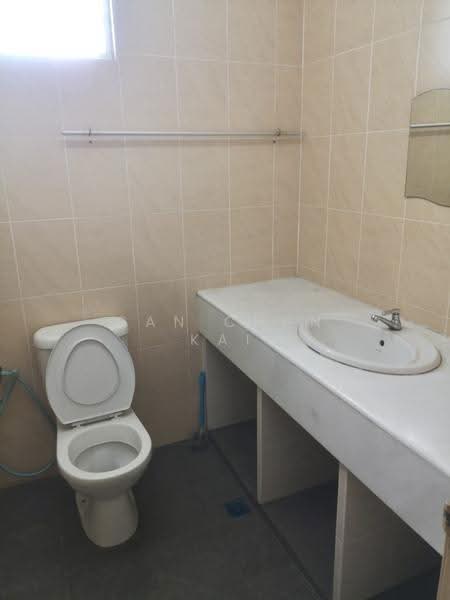 Condominium for Rent at Desa Airmas Condominium - Gan Chun Kai - Bathroom - PropertyGuru.com.my