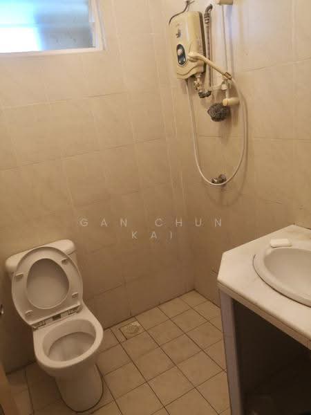 Condominium for Rent at Desa Airmas Condominium - Gan Chun Kai - Bathroom - PropertyGuru.com.my