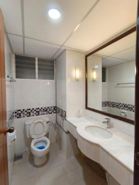 Kondominium untuk Disewa di Mutiara Villa Condominium - May Loo - Bathroom - PropertyGuru.com.my