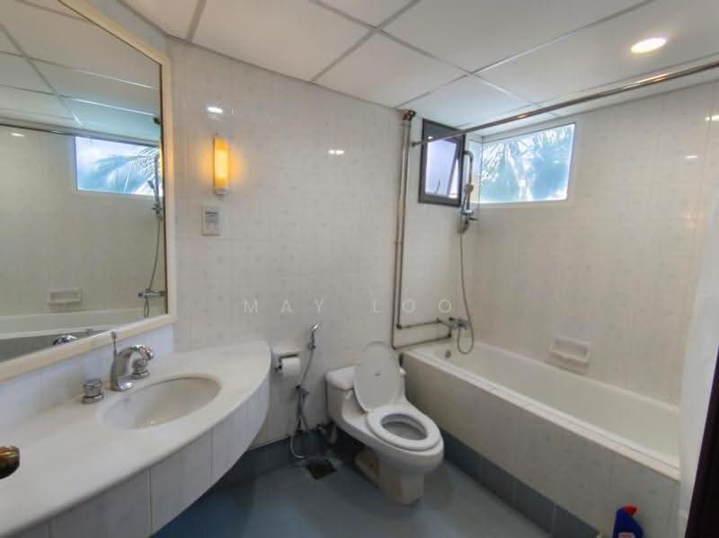 Kondominium untuk Disewa di Mutiara Villa Condominium - May Loo - Bathroom - PropertyGuru.com.my