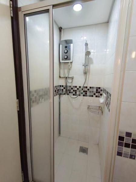 Kondominium untuk Disewa di Mutiara Villa Condominium - May Loo - Bathroom - PropertyGuru.com.my