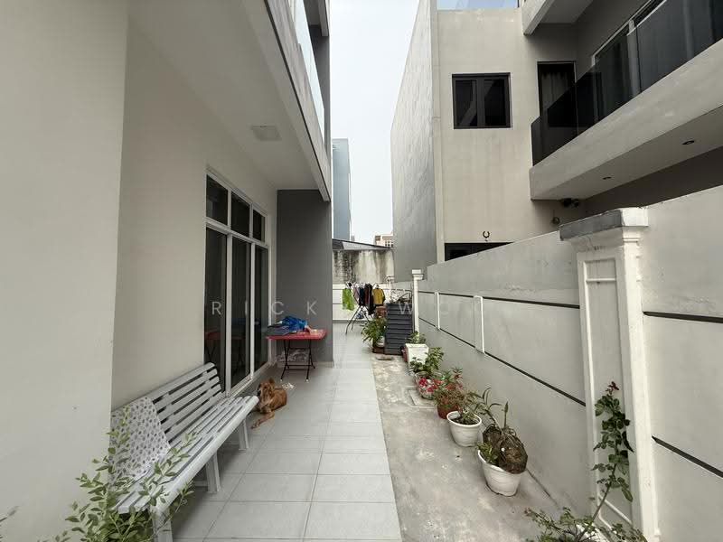 Rumah Kluster untuk Dijual di Johor Bahru (Johor) - Ricky Woo - Exterior - PropertyGuru.com.my