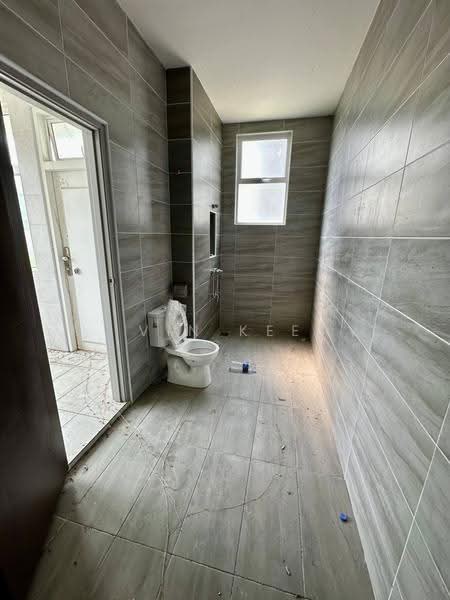 Semi-Detached House for Sale in Skudai (Johor) - VIN Kee - Bathroom - PropertyGuru.com.my