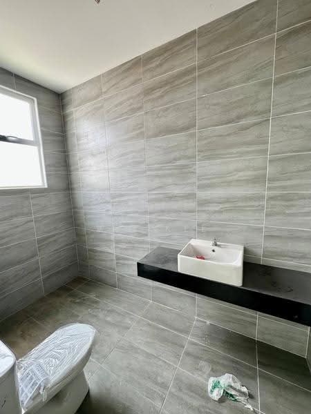 Semi-Detached House for Sale in Skudai (Johor) - VIN Kee - Bathroom - PropertyGuru.com.my