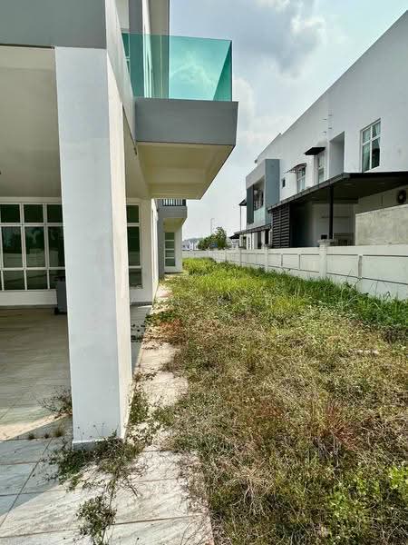 Semi-Detached House for Sale in Skudai (Johor) - VIN Kee - Exterior - PropertyGuru.com.my