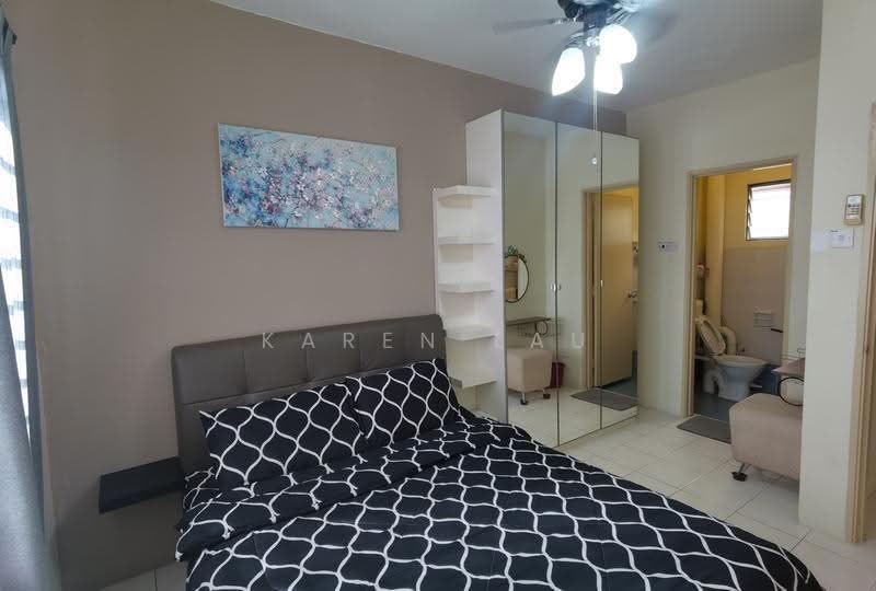 Kediaman Servis untuk Dijual di Suria Kinrara - Karen Lau - Bedroom - PropertyGuru.com.my