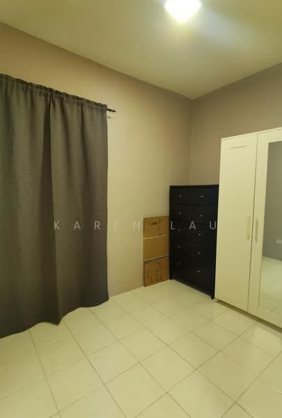 Kediaman Servis untuk Dijual di Suria Kinrara - Karen Lau - Bedroom - PropertyGuru.com.my