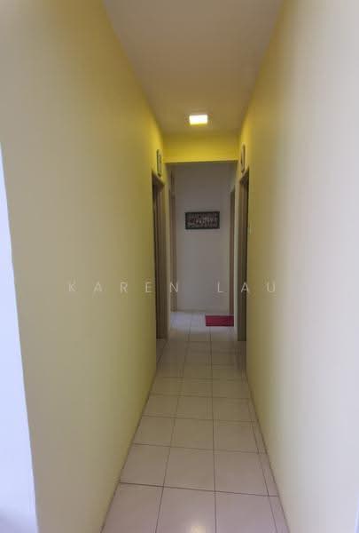 Kediaman Servis untuk Dijual di Suria Kinrara - Karen Lau - Corridor - PropertyGuru.com.my