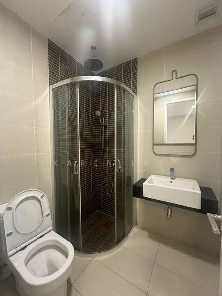 Kediaman Servis untuk Dijual di The Sentral Suites - Karen Lau - Bathroom - PropertyGuru.com.my