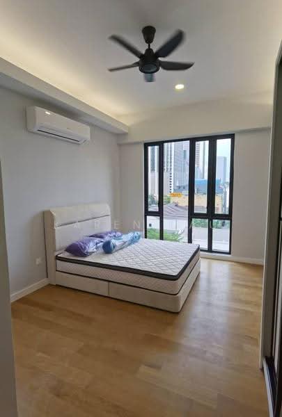 Kediaman Servis untuk Dijual di The Sentral Suites - Karen Lau - Bedroom - PropertyGuru.com.my
