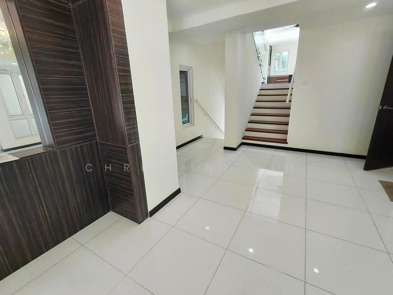 Semi-Detached House for Rent in Bukit Bandaraya (Bangsar) - Christine Lim - EntranceFoyer - PropertyGuru.com.my