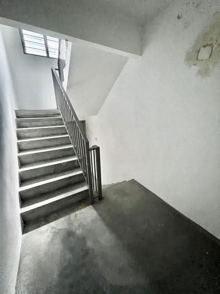Shop / Office for Rent in Taman Song Choon (Ipoh) - Gil Chin - Interior - PropertyGuru.com.my