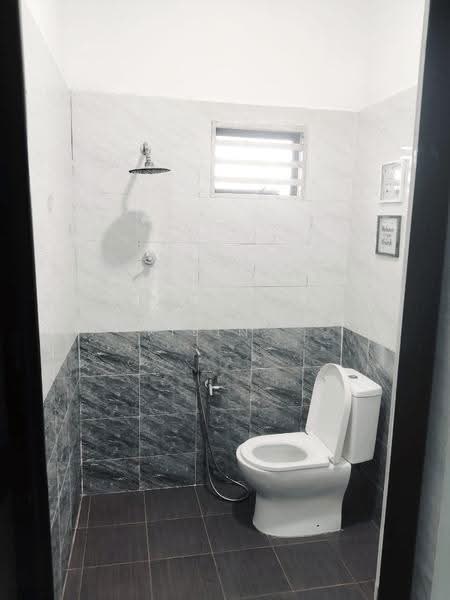 Rumah Teres 2-Tingkat untuk Dijual di Taman Perwira (Simpang Ampat) - Yilin . - Bathroom - PropertyGuru.com.my