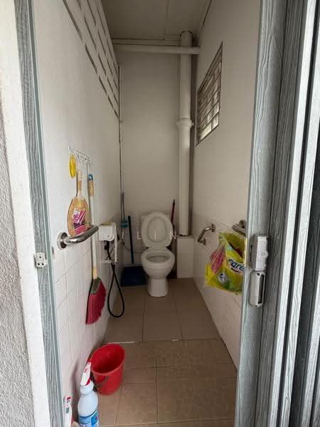 1-storey Terraced House for Sale in Taman Sri Rambai (Bukit Mertajam) - Yilin . - Bathroom - PropertyGuru.com.my
