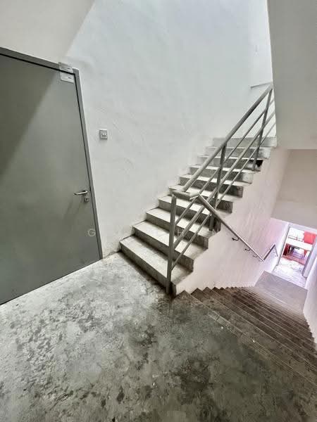 Shop / Office for Rent in Taman Klebang Perdana (Chemor) - Gil Chin - Interior - PropertyGuru.com.my