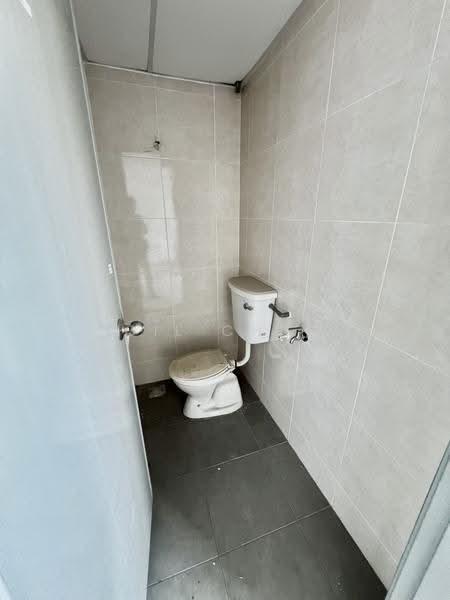 Shop / Office for Rent in Taman Klebang Perdana (Chemor) - Gil Chin - Bathroom - PropertyGuru.com.my