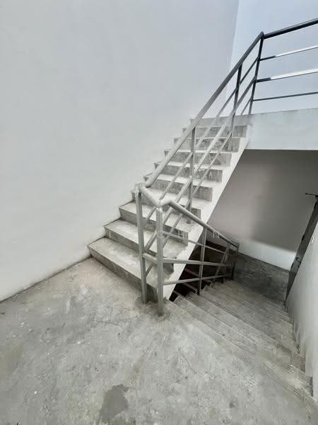 Shop / Office for Rent in Taman Klebang Perdana (Chemor) - Gil Chin - Interior - PropertyGuru.com.my