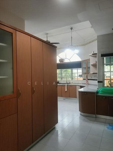 Bungalow House untuk Disewa di Usj 5 (Subang Jaya) - Celia Tan - Kitchen - PropertyGuru.com.my