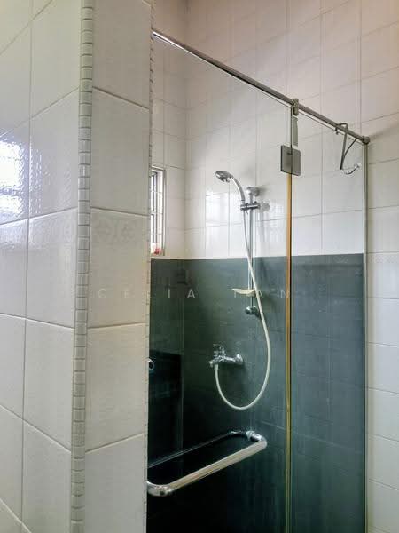 Bungalow House untuk Disewa di Usj 5 (Subang Jaya) - Celia Tan - Bathroom - PropertyGuru.com.my