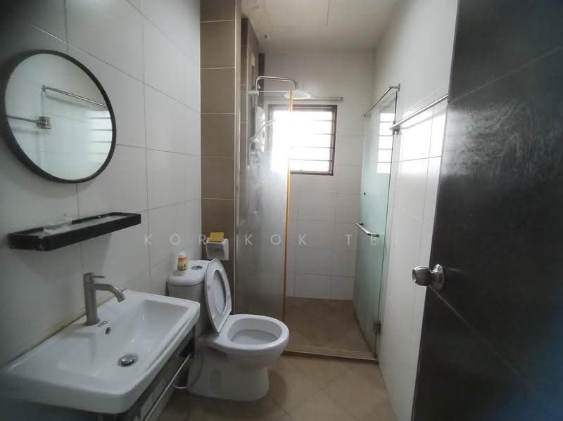 Pangsapuri untuk Disewa di Desa Idaman Residences - Kor Kok Tee - Bathroom - PropertyGuru.com.my