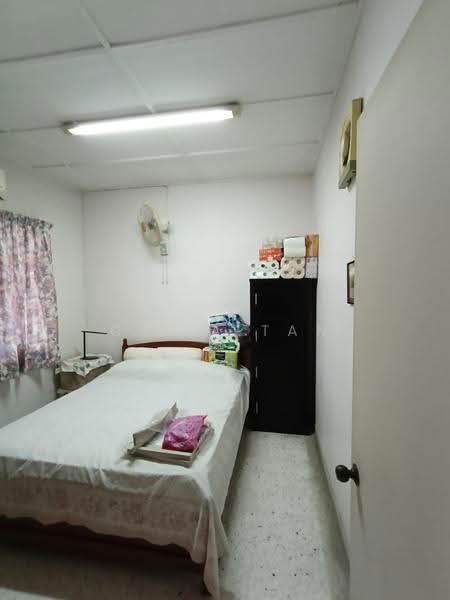 Rumah Teres 1-Tingkat untuk Dijual di SS18 (Subang Jaya) - Celia Tan - Bedroom - PropertyGuru.com.my