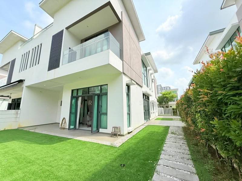 Semi-Detached House for Sale in Cyberjaya (Selangor) - Fikri Yasmin - Exterior - PropertyGuru.com.my