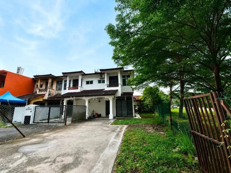 Terraced House for Sale in Bandar Mahkota Banting (Tanjong Duabelas) - Mahafiz . - Exterior - PropertyGuru.com.my