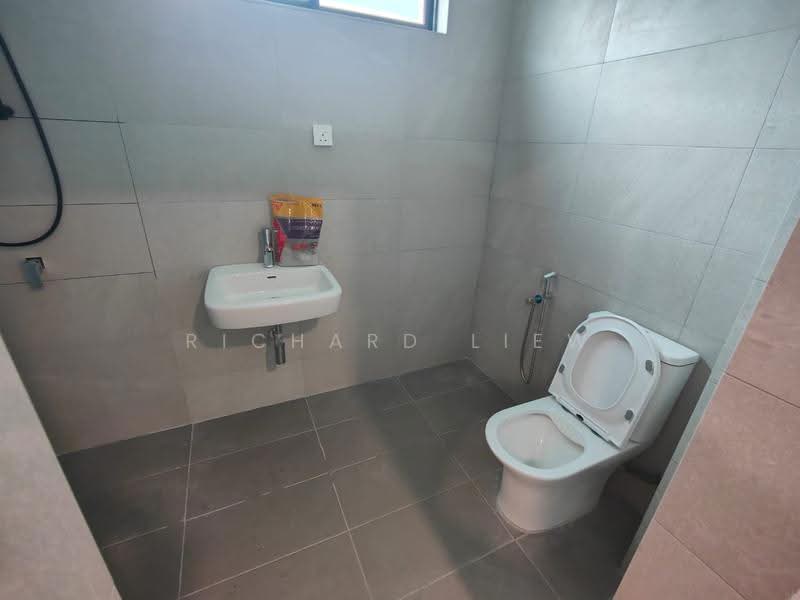 2-storey Terraced House for Sale in Seksyen 19 (Petaling Jaya) - Richard Liew - Bathroom - PropertyGuru.com.my
