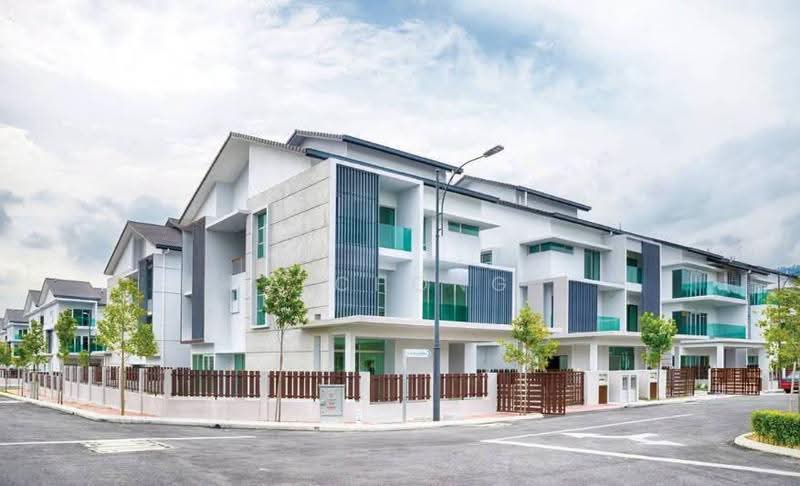Rumah Berkembar untuk Dijual di Kajang (Selangor) - A Chong - Exterior - PropertyGuru.com.my